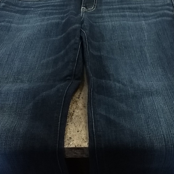 American Eagle Jeans - Picture 2 of 9